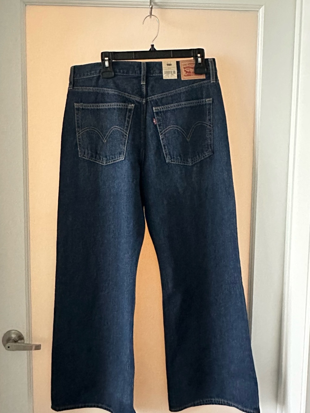 Levi's Women's Middy Loose Bootcut Jeans 31x31 NWT Dark Wash - Picture 6 of 11